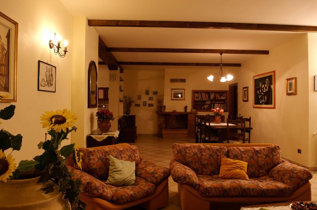 La Colonna Acomodação com café da manhã Montelanico Exterior foto